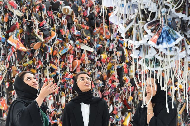 Noura Al Kaabi tours cultural events and art exhibition in Sharjah