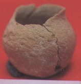 864