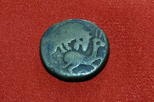 916