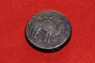 952